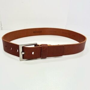 Alesbury Men's Brown Leather Belt Silver Buckle Size 32” NEW Perforated Leather